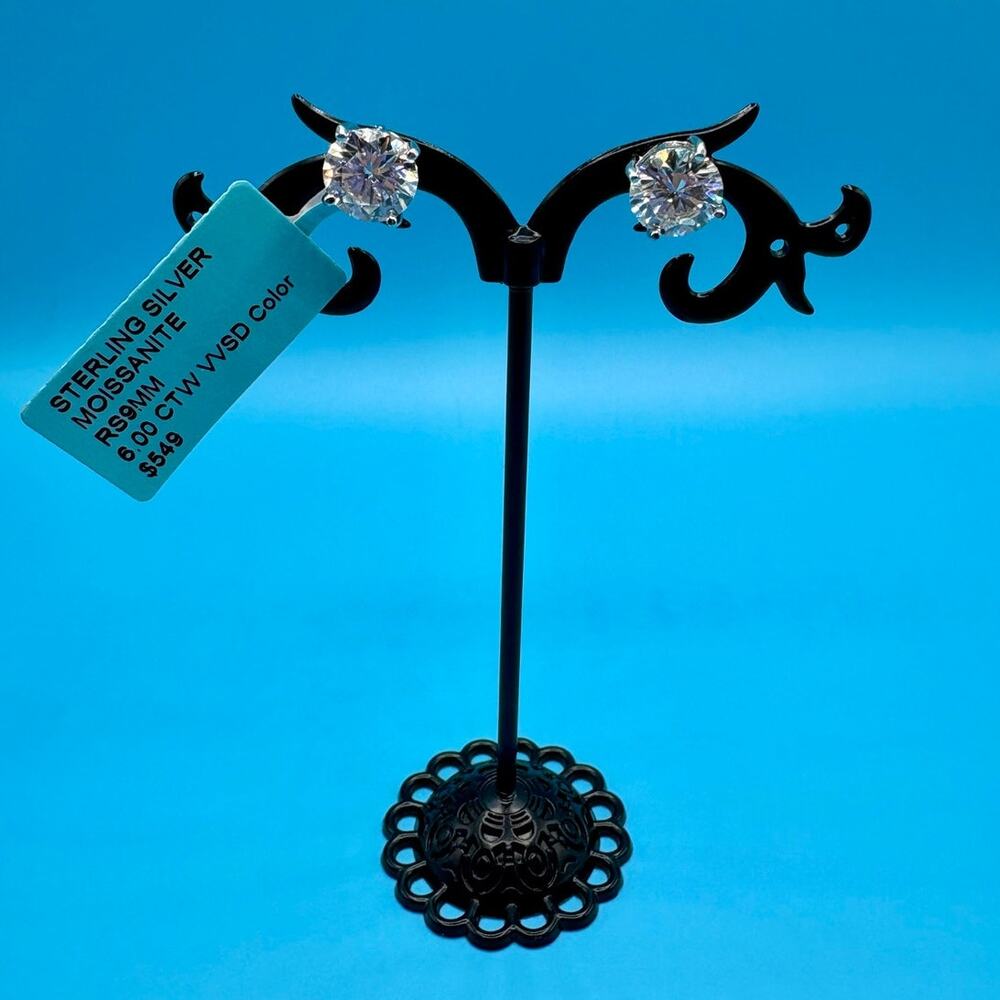 Stunning 6CTW Moissanite Screw-back Earrings - D VVS1 Silver